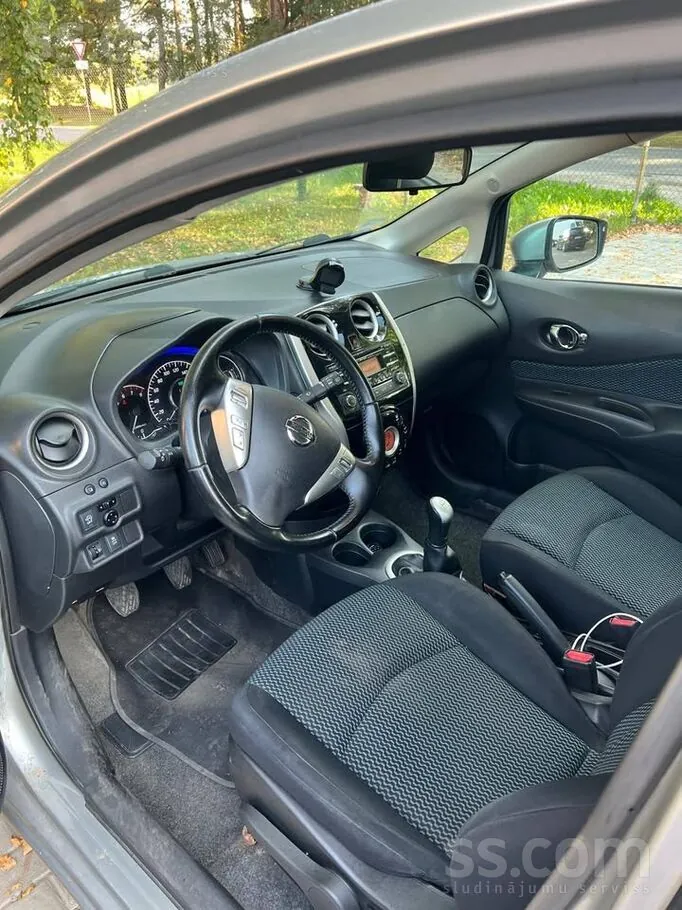 Nissan Note 2015 photo 3