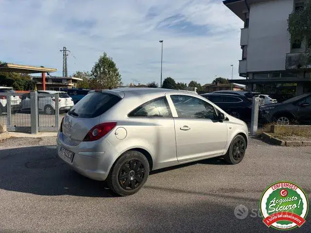 Opel Corsa 2009 photo 4