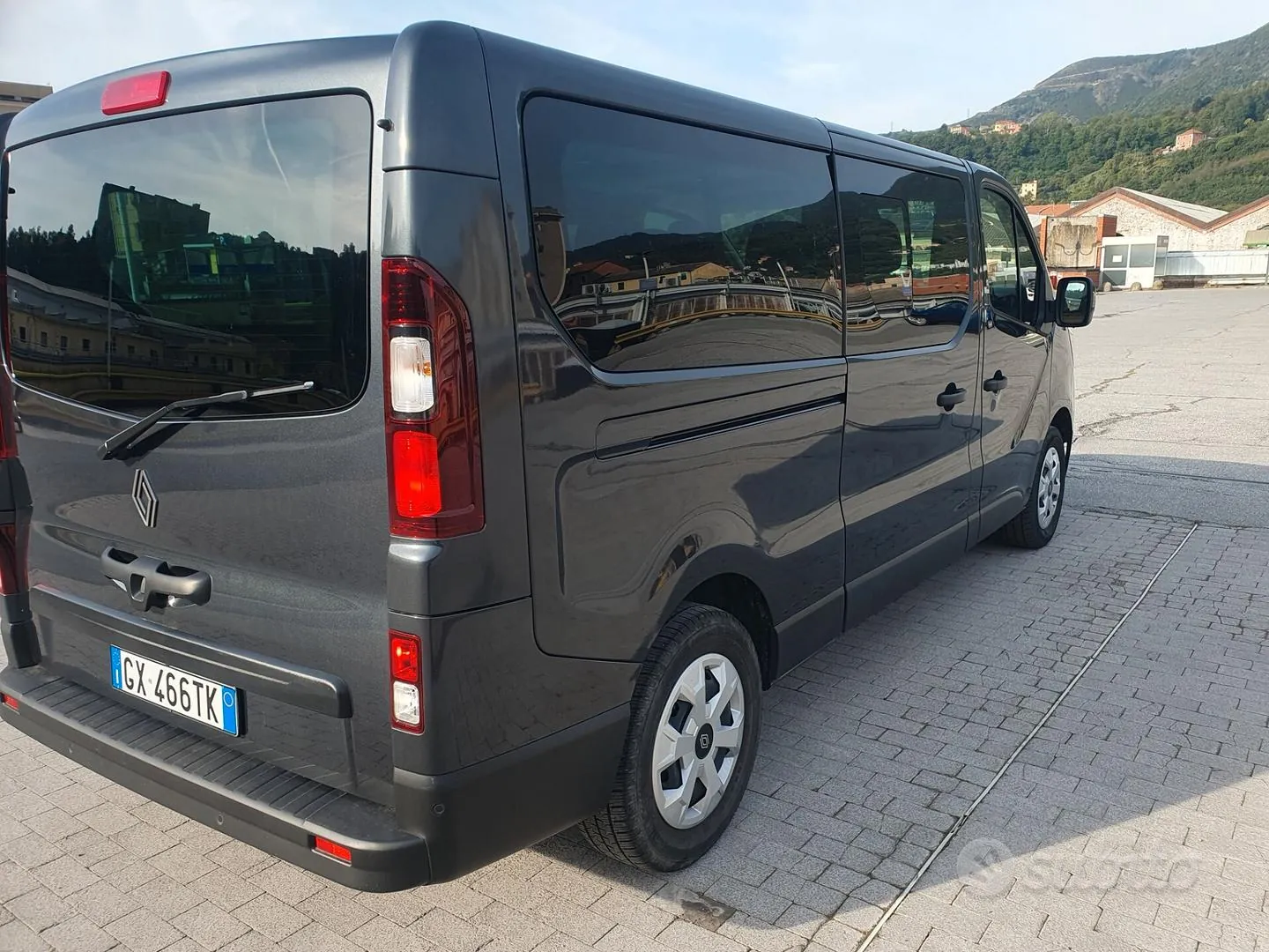 Renault Trafic 2024 photo 5
