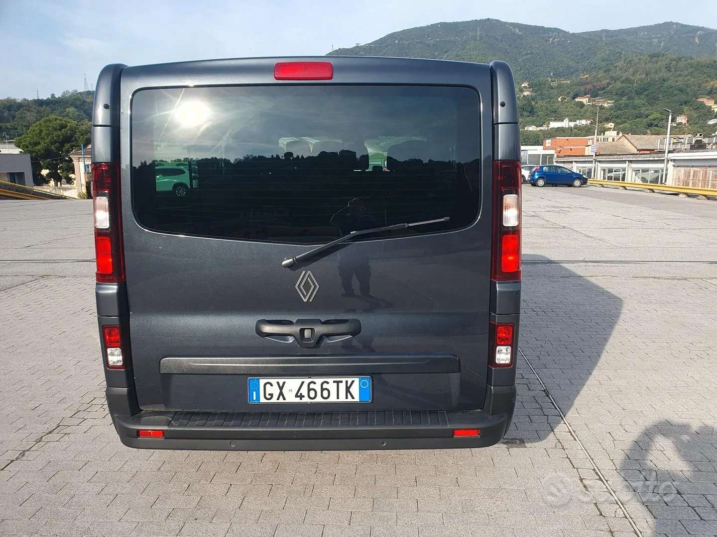 Renault Trafic 2024 photo 4