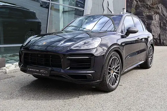 Porsche Cayenne 2022 photo 2