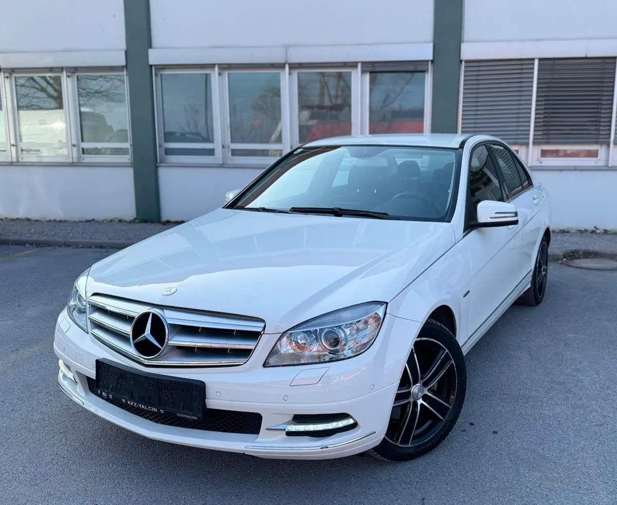 Mercedes-Benz C-Class 2010 photo 2