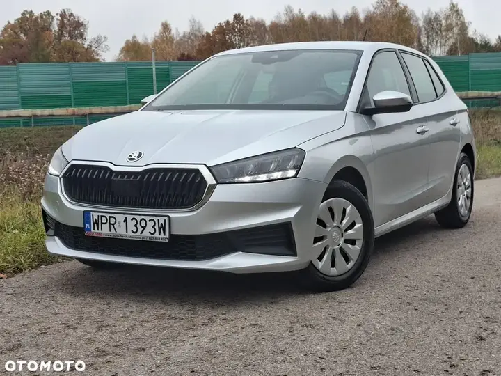 Skoda Fabia 2023 photo 2