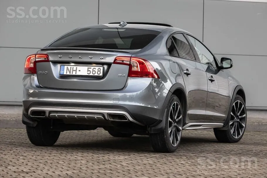 Volvo S60 2015 photo 3