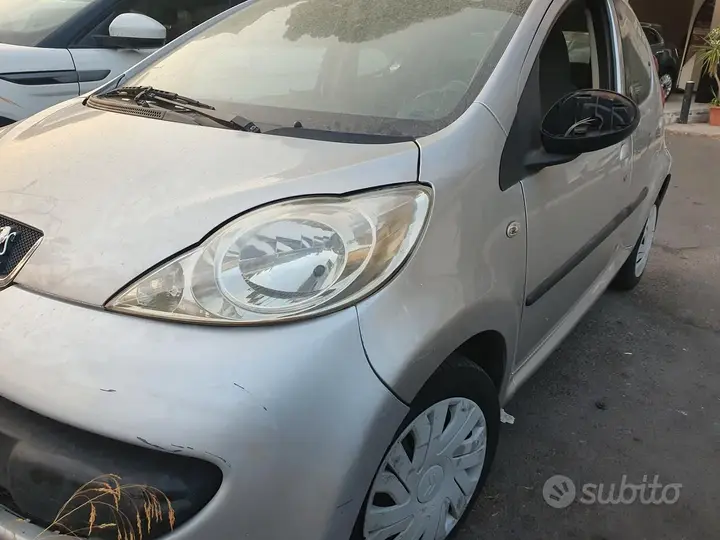 Peugeot 107 2007 photo 3