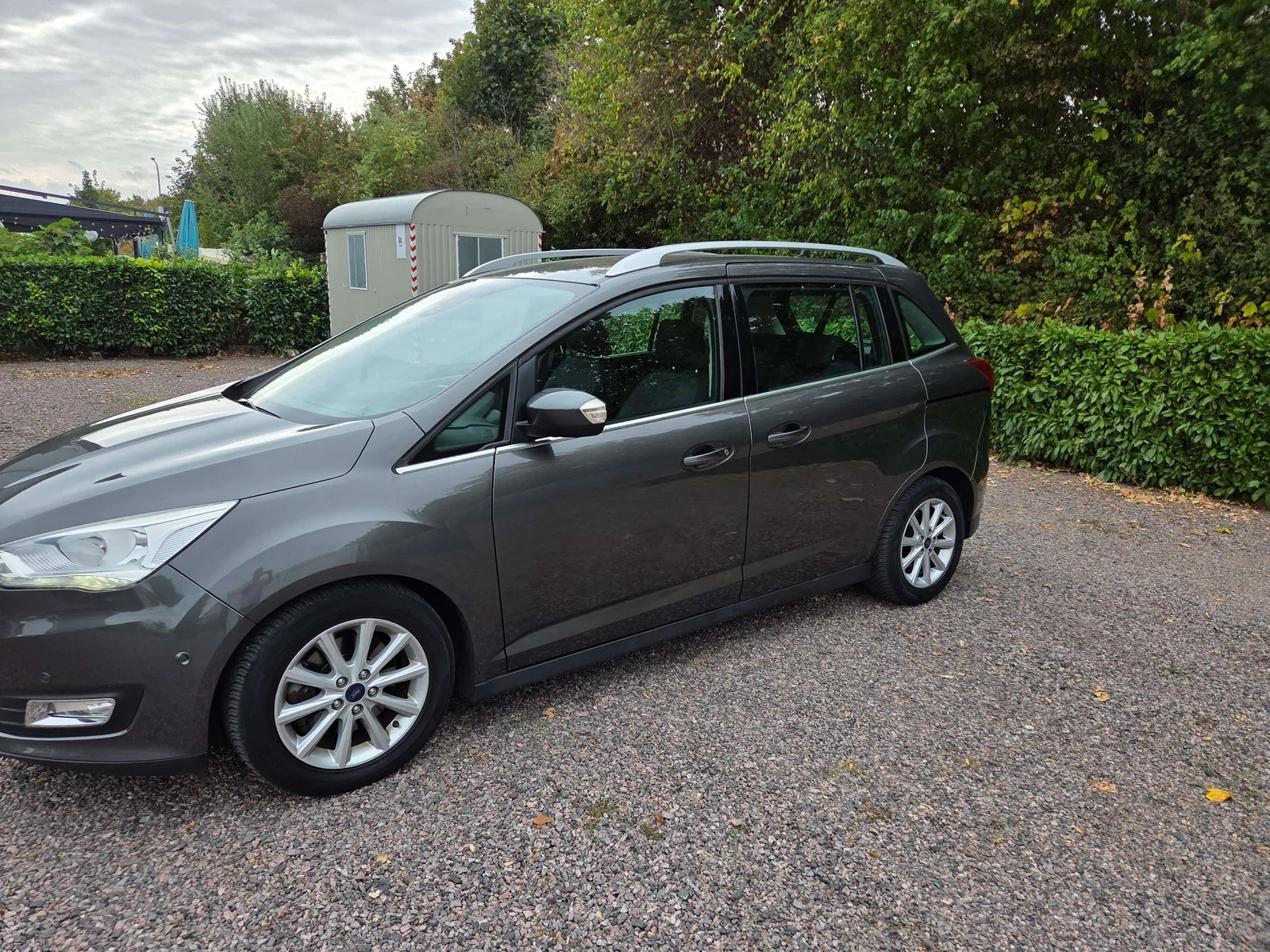 Ford Grand C-Max 2015 photo 4