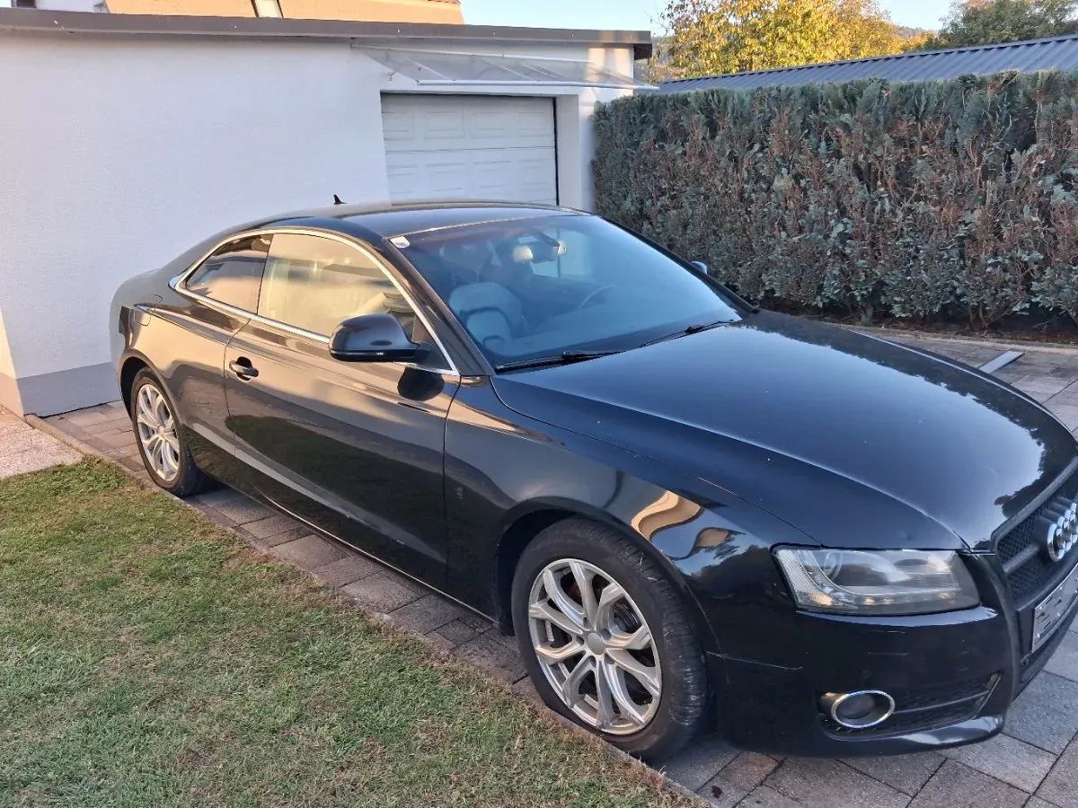 Audi A5 2008 photo 2