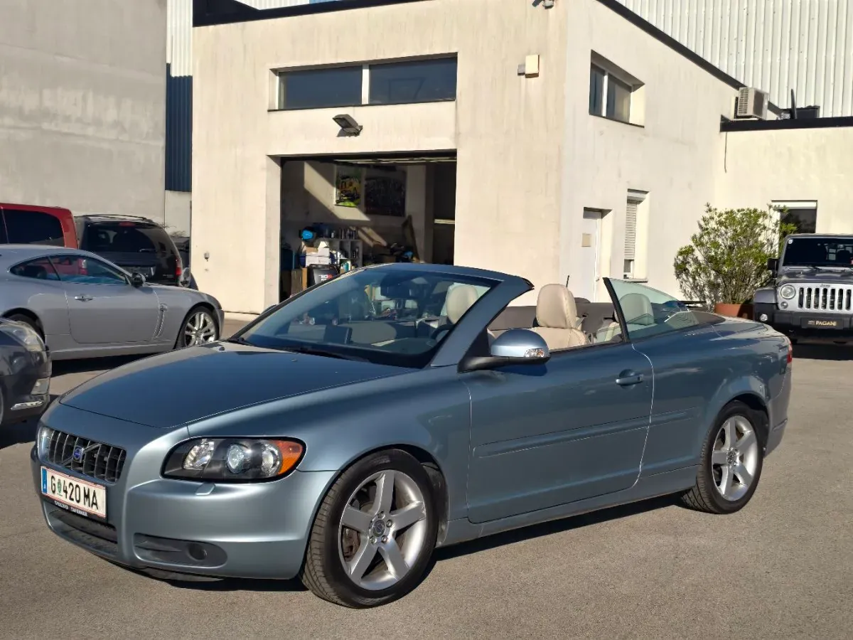Volvo C70 2009 photo 2