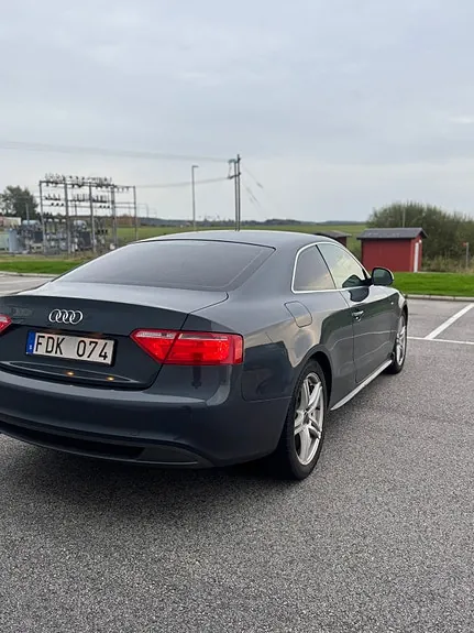Audi A5 2009 photo 4