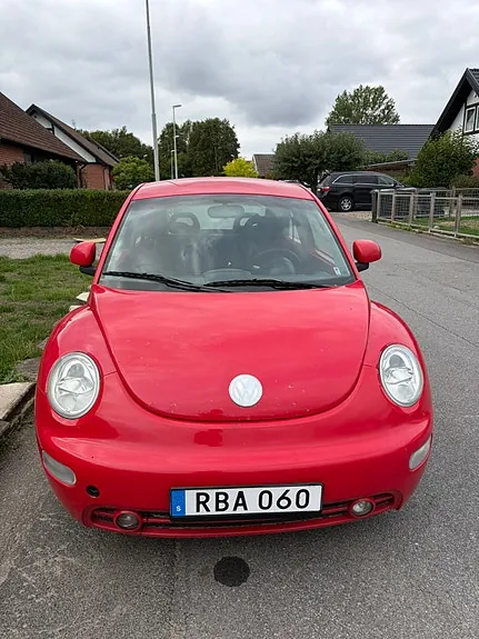 Volkswagen New Beetle 1999 photo 2