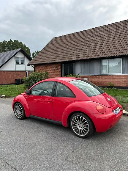 Volkswagen New Beetle 1999 photo 3