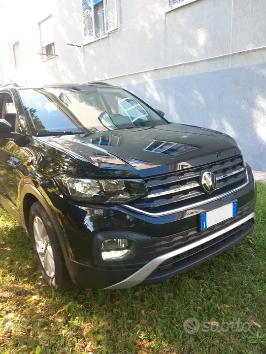 Volkswagen T-Cross 2023 photo 2