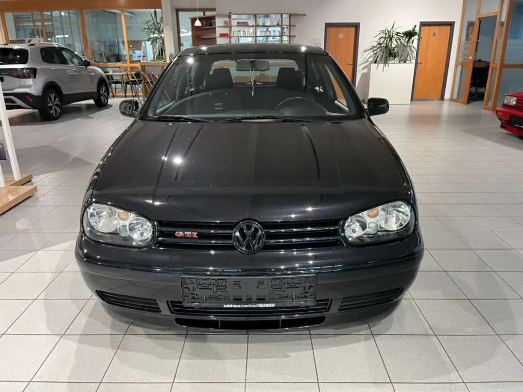 Volkswagen Golf 2002 photo 2