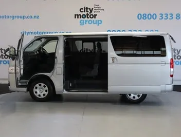 Toyota Hiace 2022 photo 4