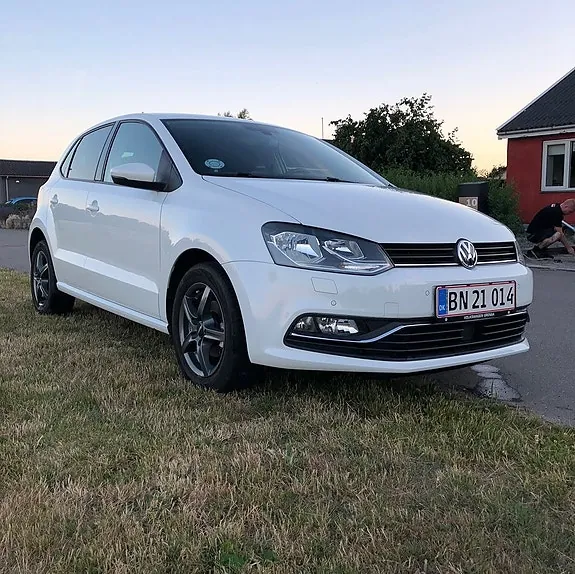 Volkswagen Polo 2016 photo 2