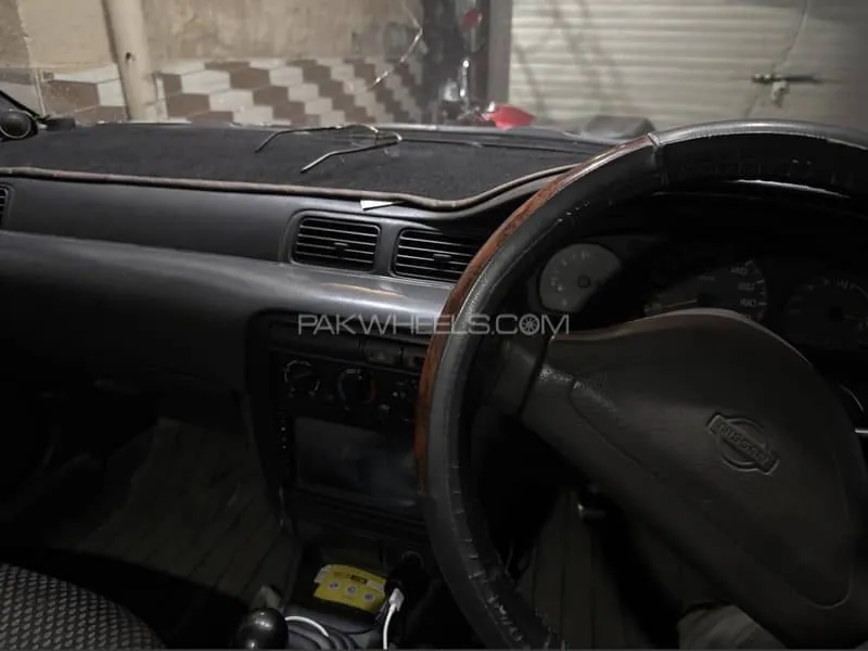 Nissan Sunny