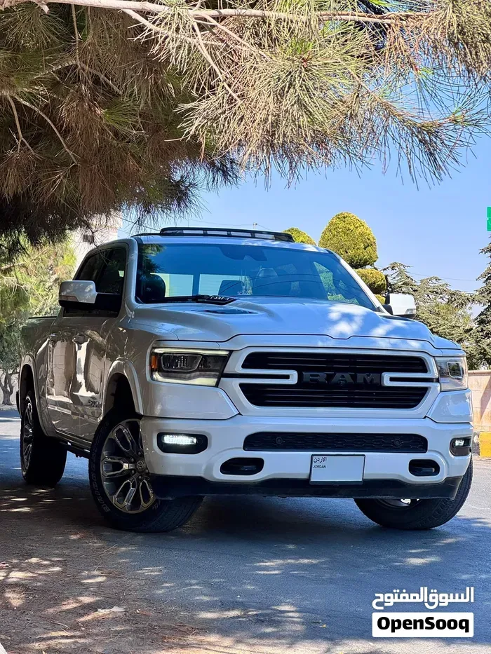 Dodge Ram Laramie 2020 photo 2