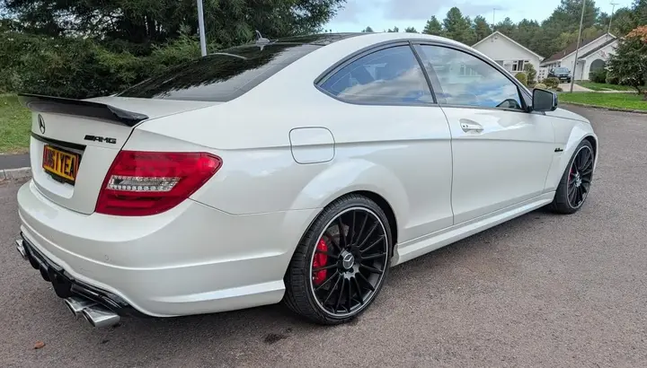 Mercedes-Benz C63 Amg 2013 photo 5