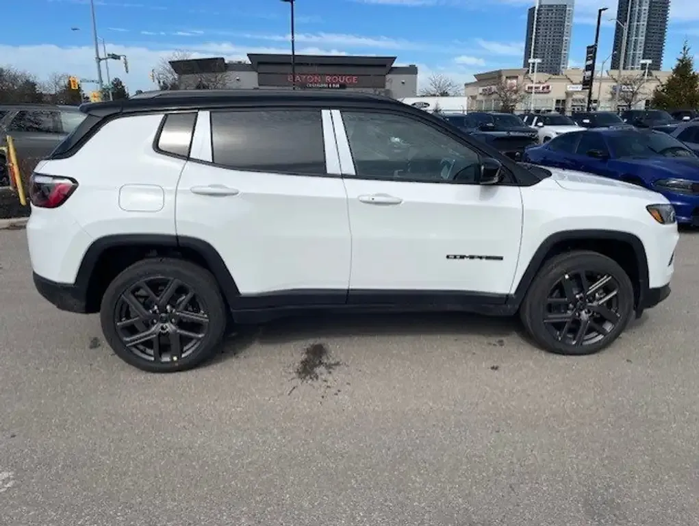Jeep Compass 2026 photo 2
