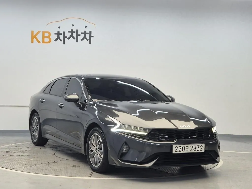 Kia K5 2023 photo 4