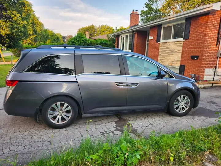 Honda Odyssey 2014 photo 4