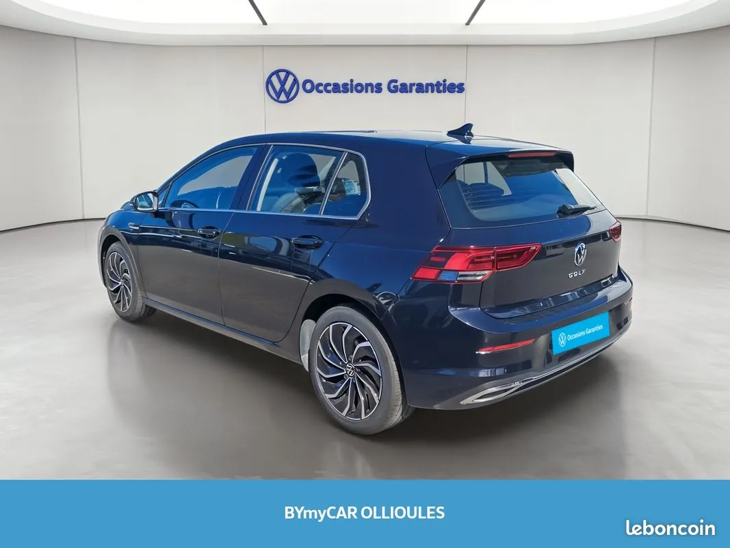 Volkswagen Golf 2023 photo 3