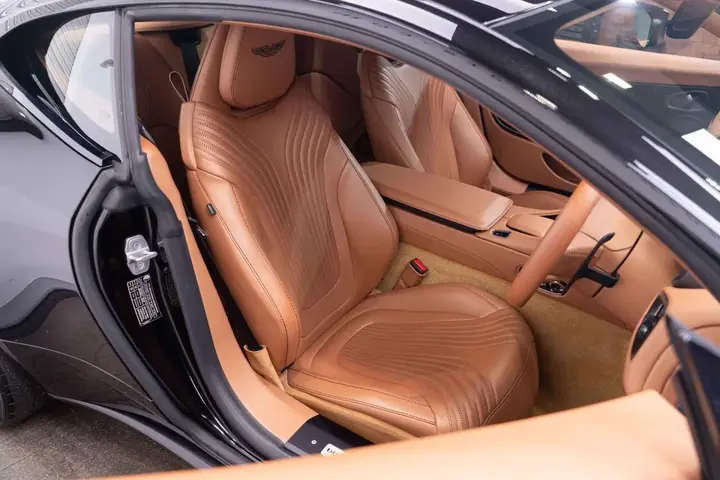Aston Martin Db11 2019 photo 4