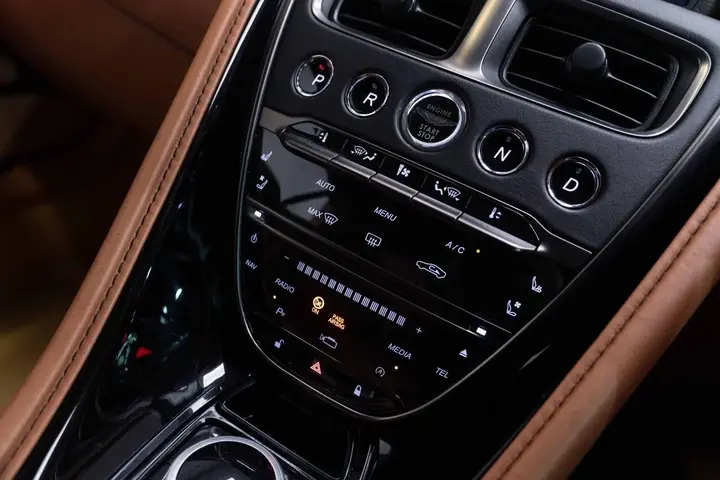 Aston Martin Db11 2019 photo 3