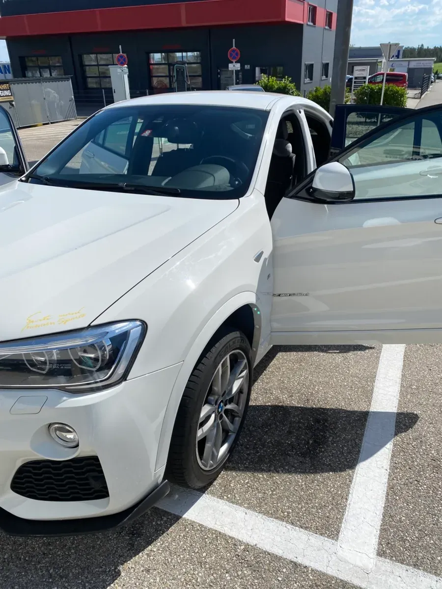 BMW X4 2016 photo 2