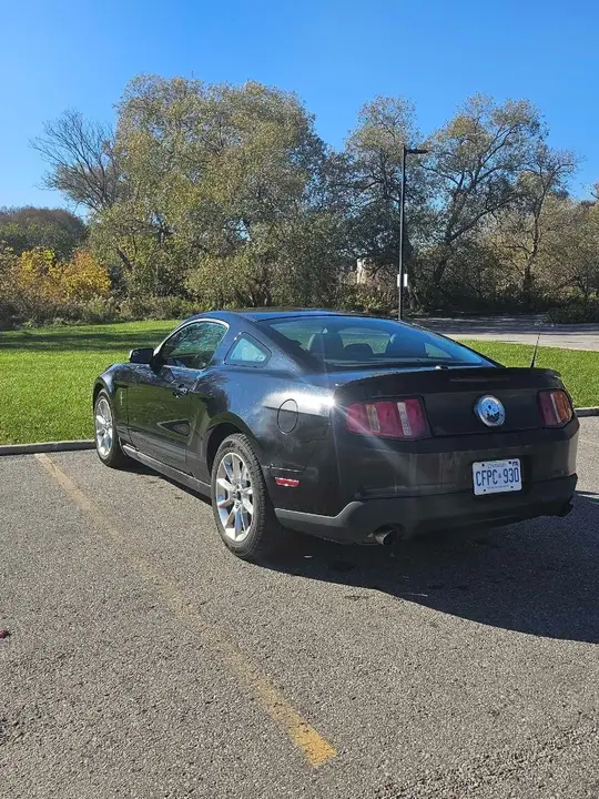 Ford Mustang 2010 photo 4