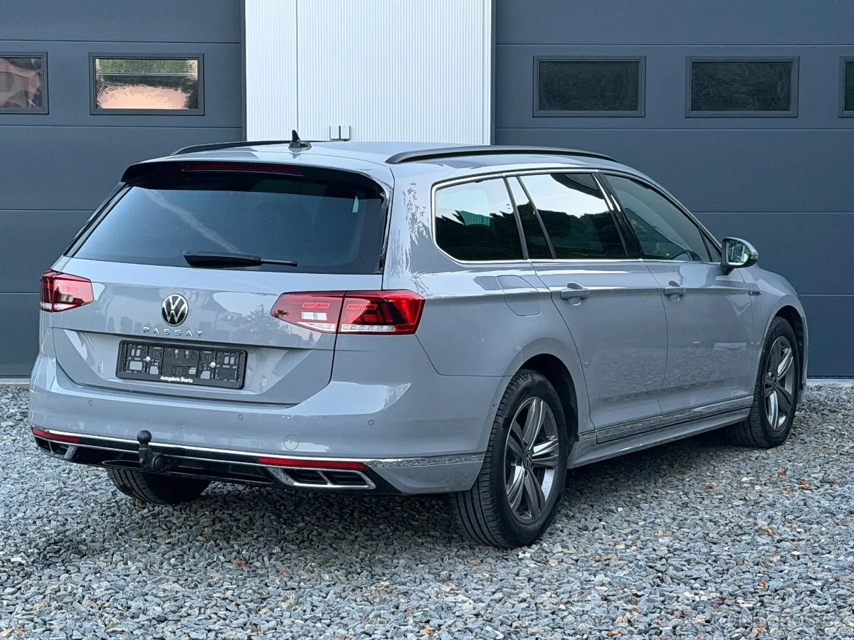 Volkswagen Passat 2023 photo 5