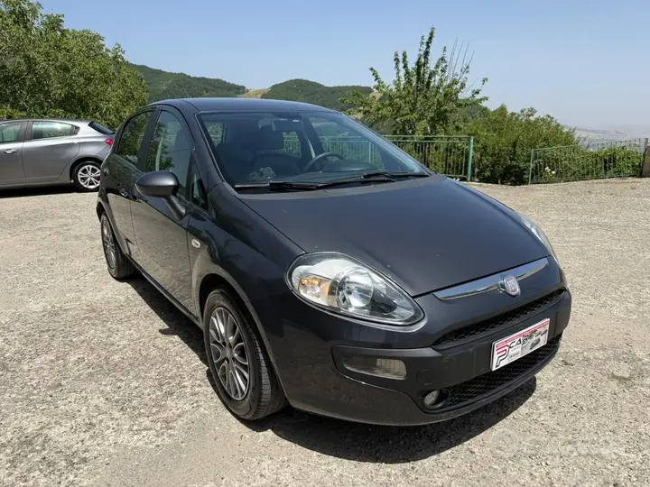 Fiat Punto Evo 2011 photo 4