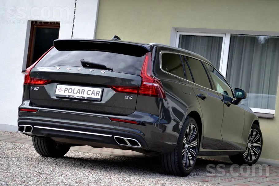 Volvo V60 2022 photo 3