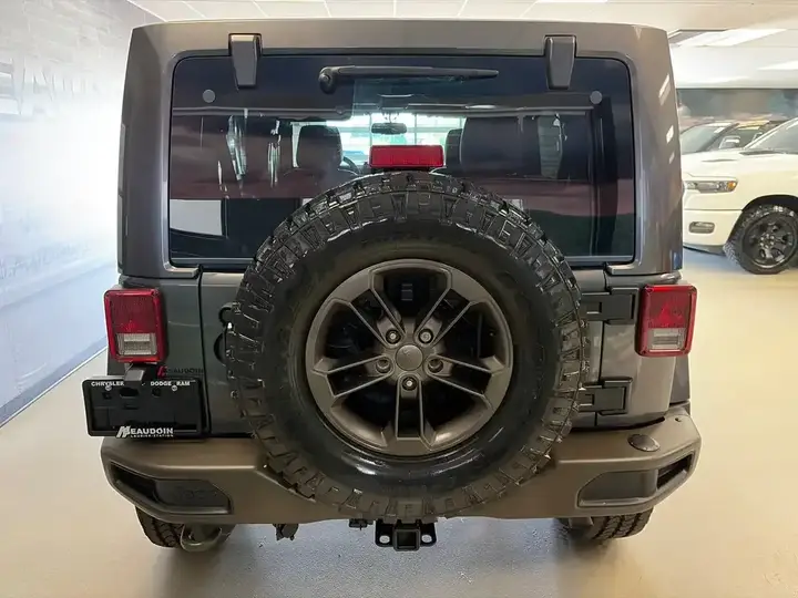Jeep Wrangler Unlimited 2017 photo 4