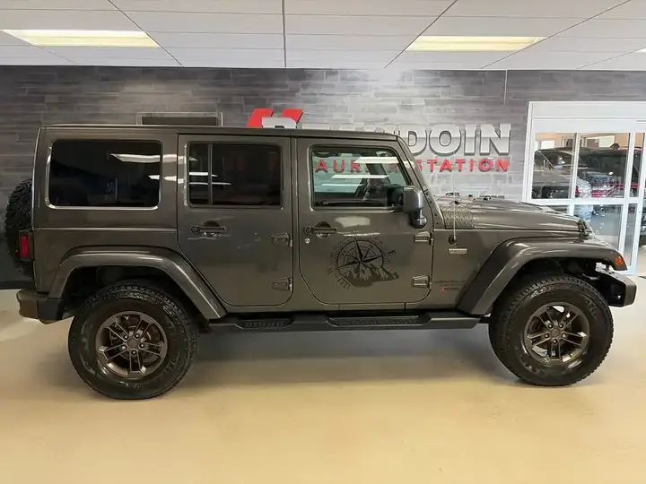 Jeep Wrangler Unlimited 2017 photo 2