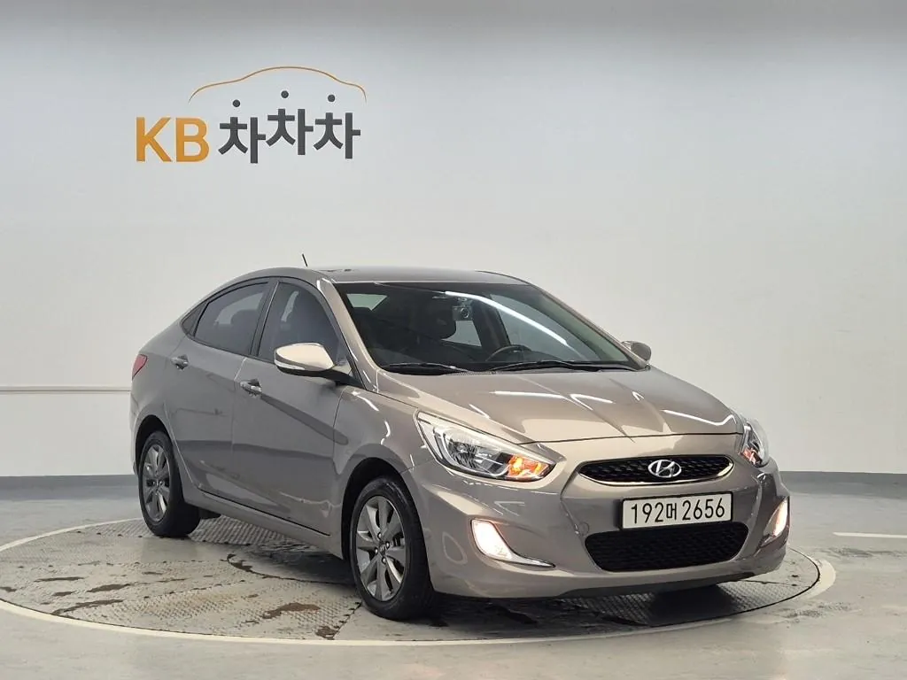 Hyundai Accent 2018 photo 4
