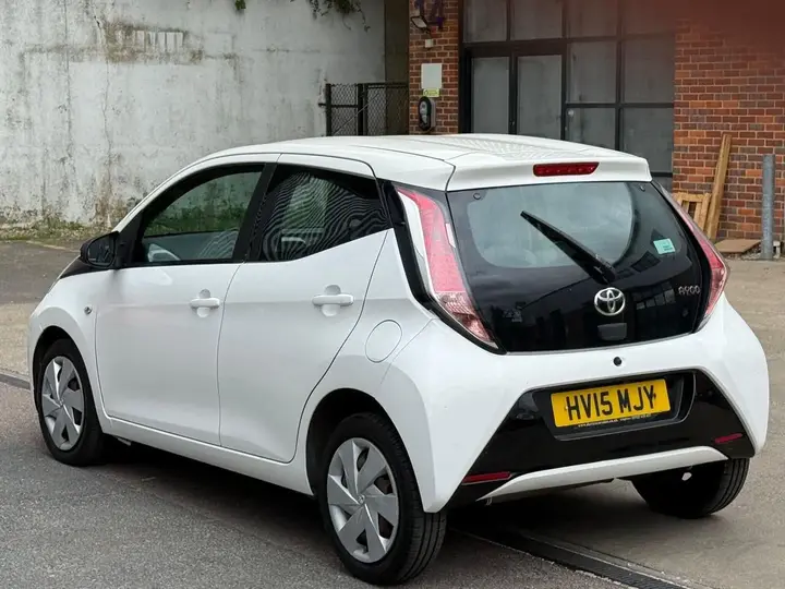 Toyota Aygo 2015 photo 5