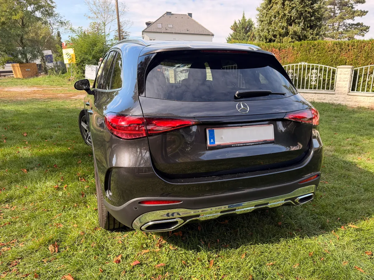 Mercedes-Benz Glc-Class 2025 photo 3