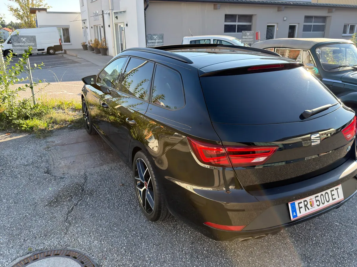 Seat Leon 2017 photo 2