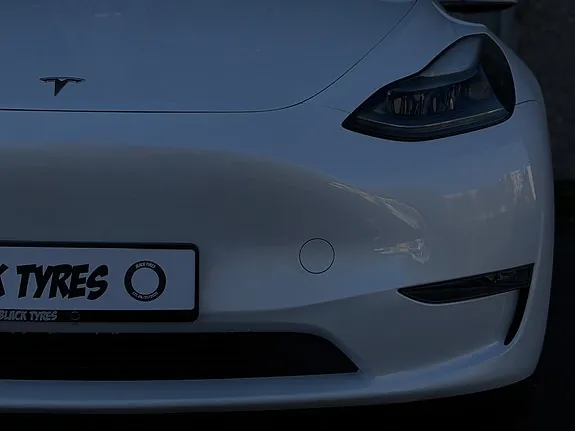 Tesla Model Y 2023 photo 5