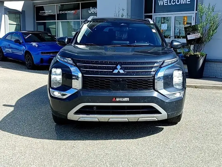 Mitsubishi Outlander 2025 photo 3