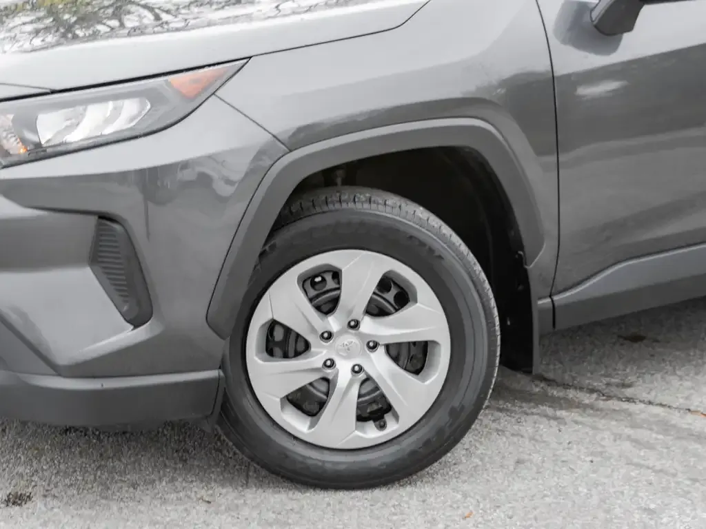 Toyota Rav4 2023 photo 3
