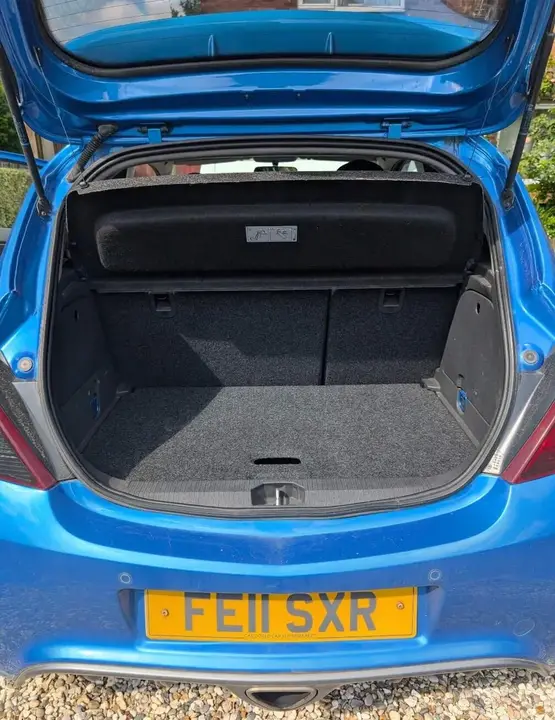 Vauxhall Corsa 2011 photo 5