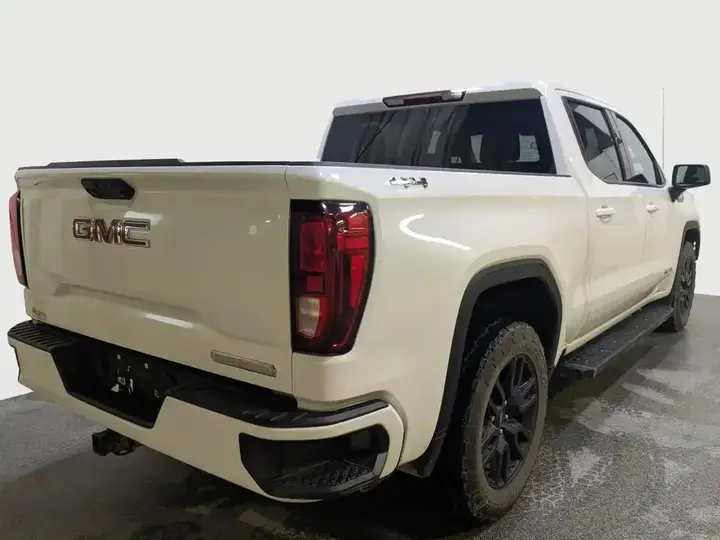 GMC Sierra 1500 2024 photo 3