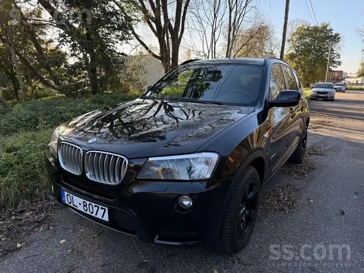 BMW X3 2012 photo 2