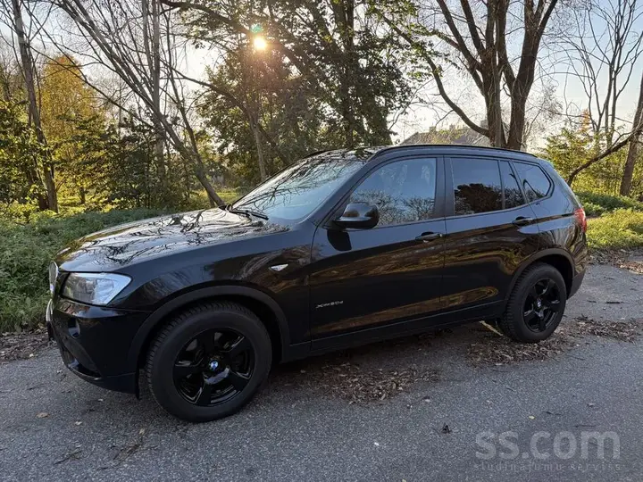 BMW X3 2012 photo 4