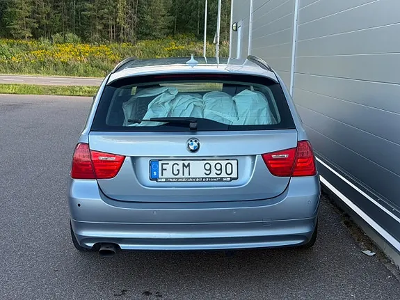 BMW 318D 2010 photo 5