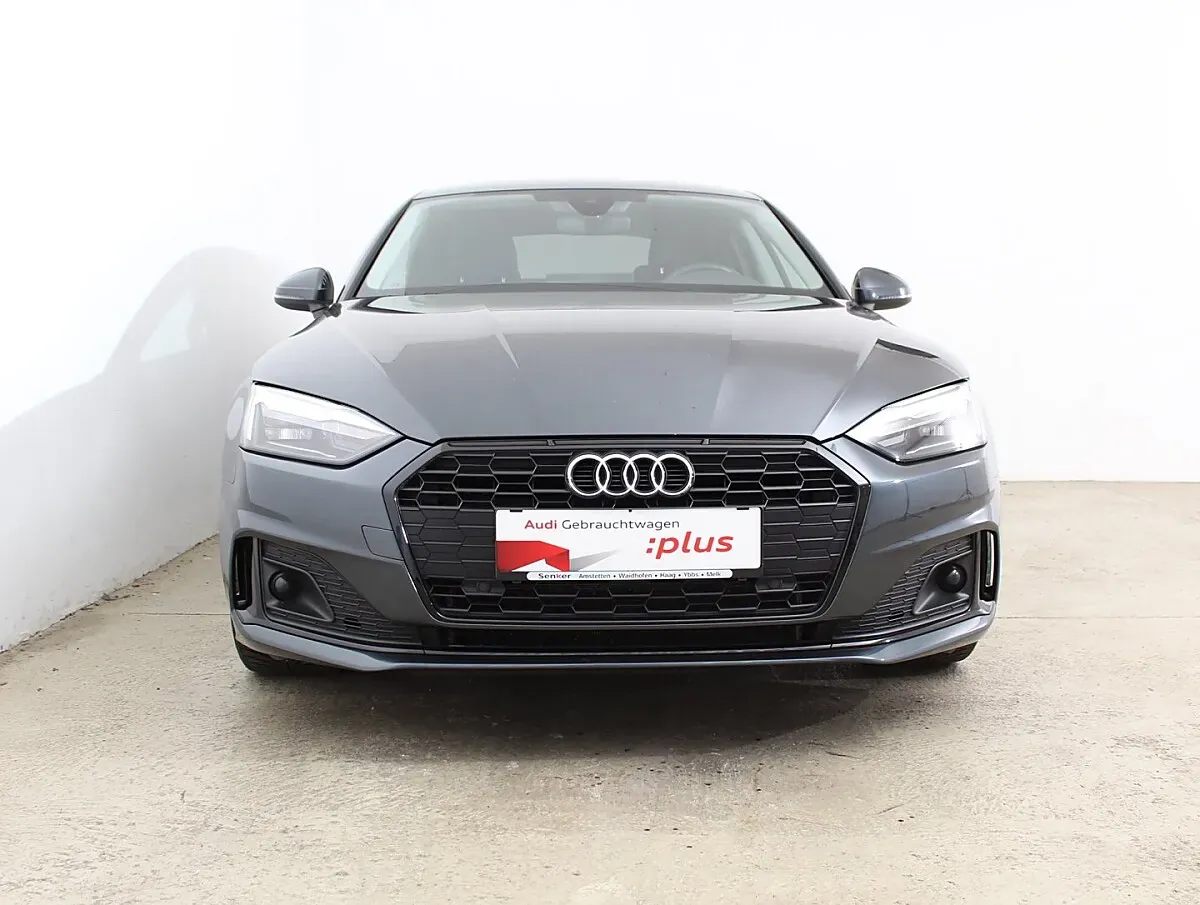 Audi A5 2022 photo 2