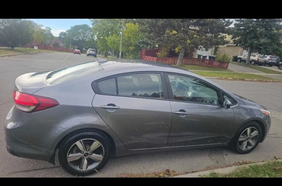 Kia Forte 2018 photo 2