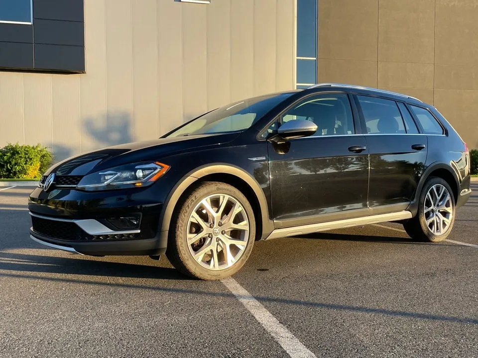 Volkswagen Golf Alltrack 2018 photo 2